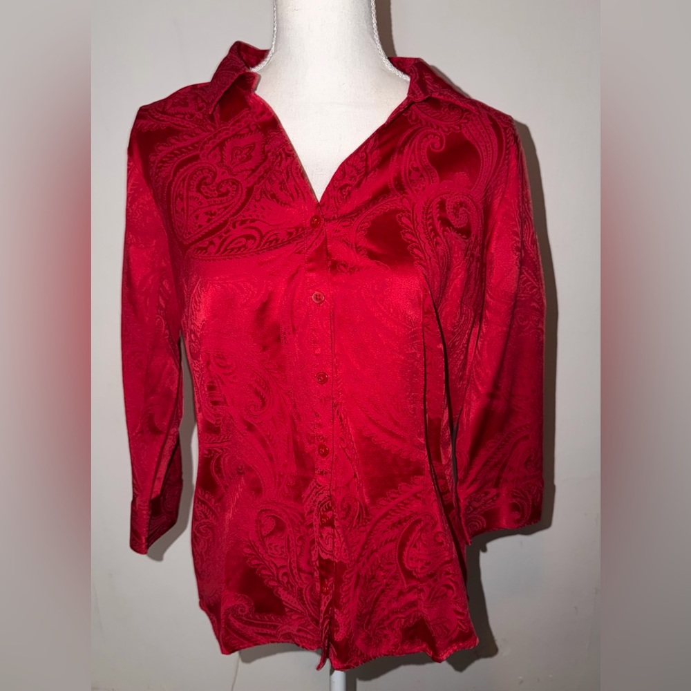Dana Buchman Red Paisley Button Down Shirt